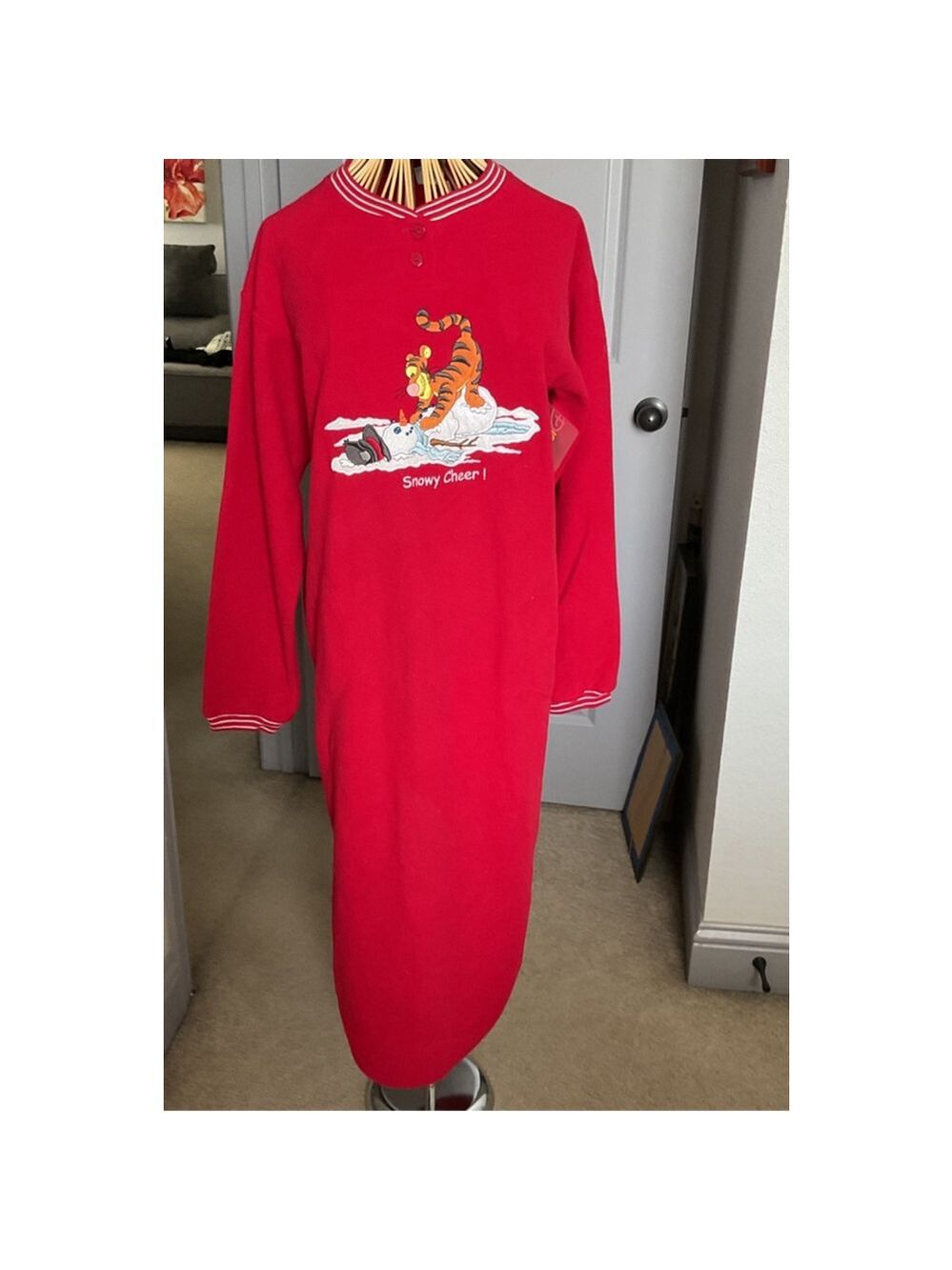Women's Disney Tigger Pooh Red White Snowy Cheer Long Sleeve Nightgown S